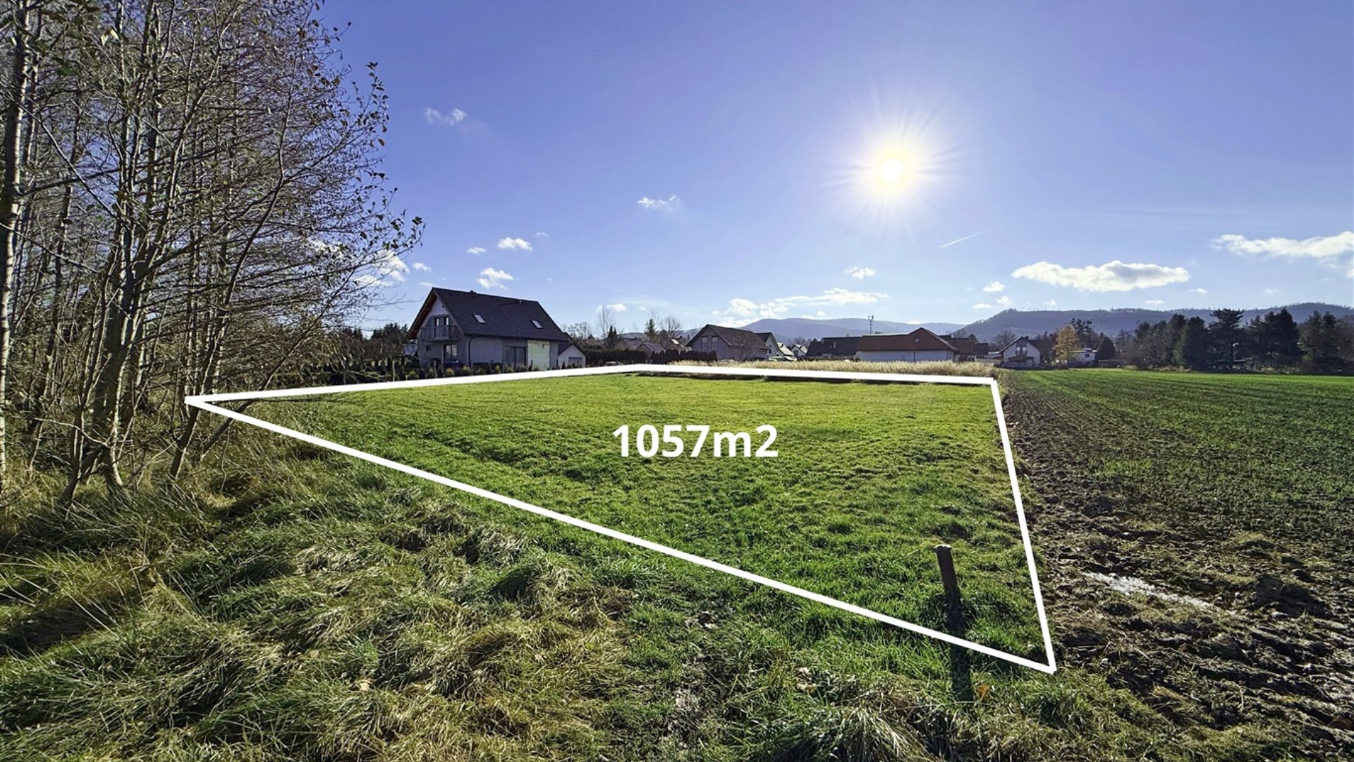 Działka na sprzedaż