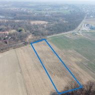 Działka na sprzedaż
