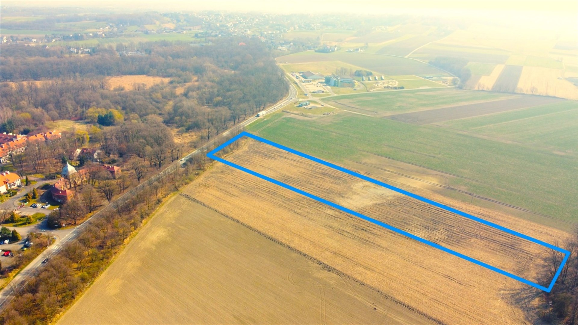Działka na sprzedaż