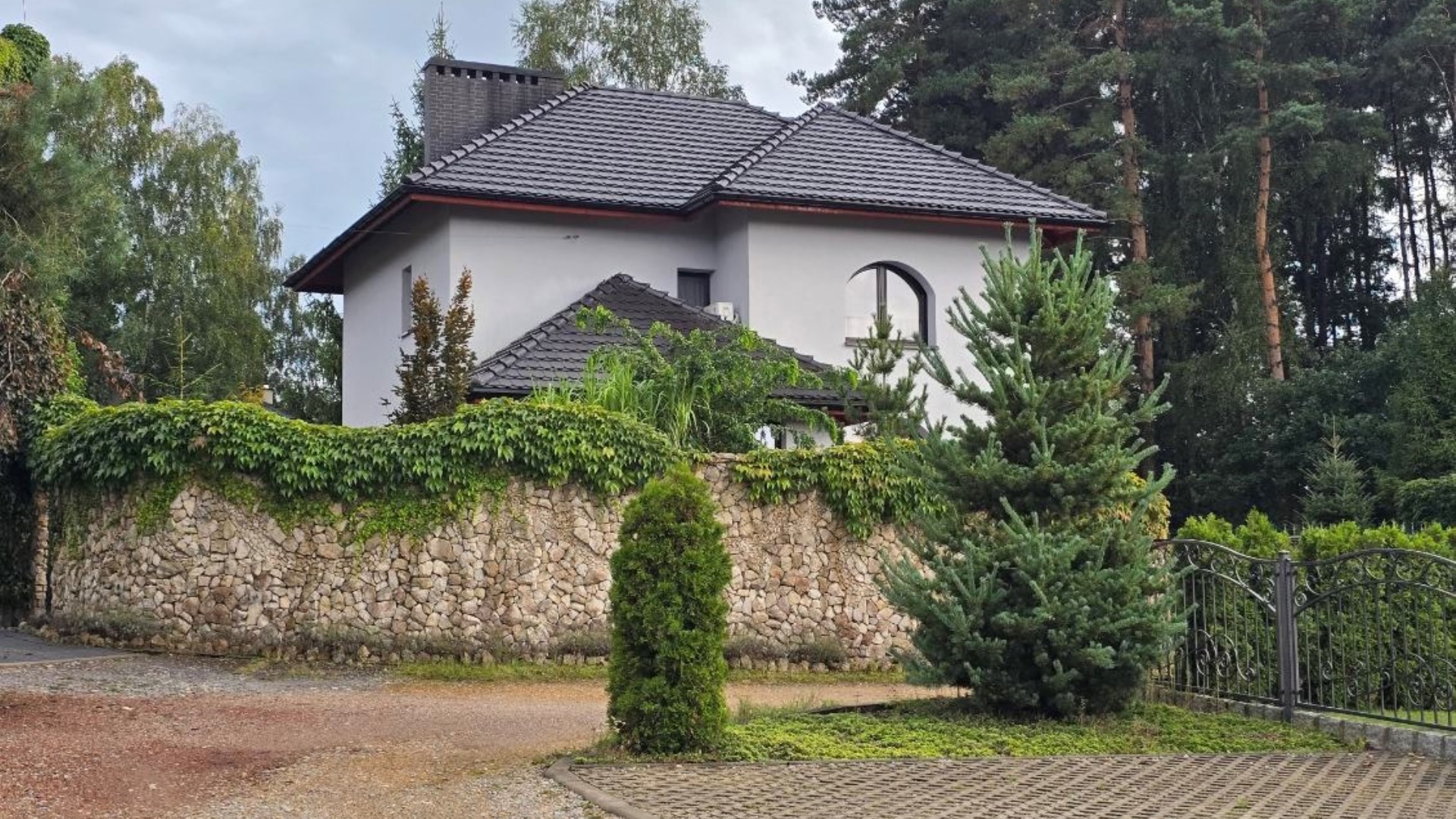 Dom na sprzedaż